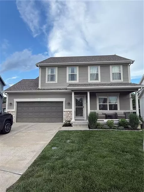 12617 Charlotte St, Kansas City, MO 64146