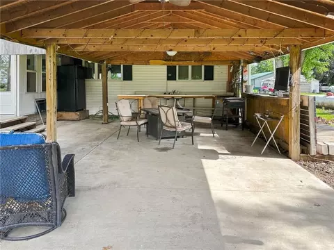 Exterior - 215 W 2nd St, Sumner, MO 64681 photo 4 of 10