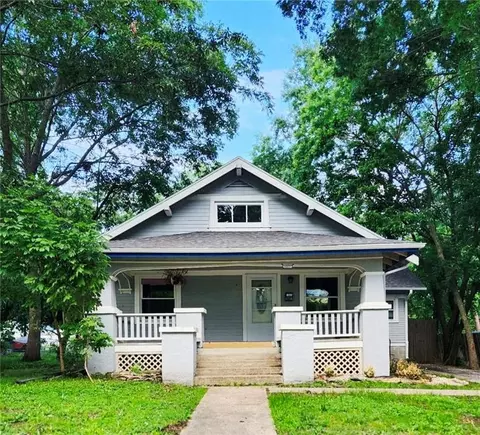 1007 S Independence St, Harrisonville, MO 64701