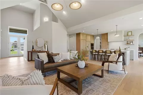 12406 W 170th Ter, Overland Park, KS 66221