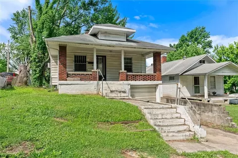 532 Blue Ridge Blvd, Kansas City, MO 64125