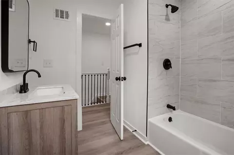 Entry Way - 307 S Sunset Ln, Raymore, MO 64083 photo 3 of 4