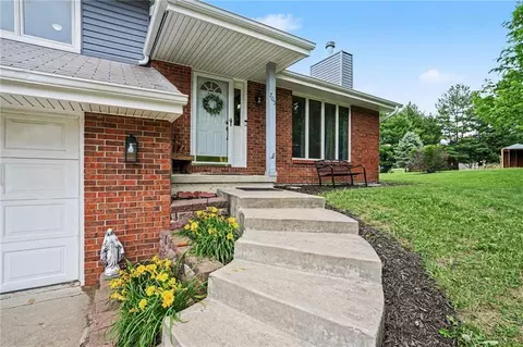 Exterior - 705 Benjamin Ave, Gower, MO 64454 photo 2 of 5