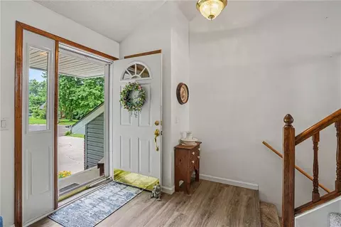 Entry Way - 705 Benjamin Ave, Gower, MO 64454 photo 1 of 2