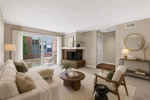 3608 Gillham Rd #26, Kansas City, MO 64111