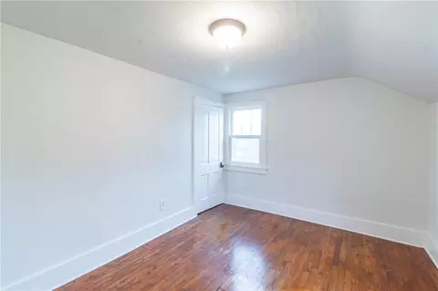 Bedroom - 701 S Pine St, Holden, MO 64040 photo 3 of 4