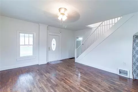 Living - 701 S Pine St, Holden, MO 64040 photo 2 of 3