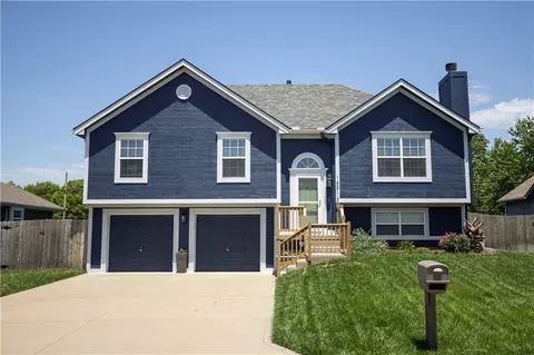 18912 E 12th St, Independence, MO 64057