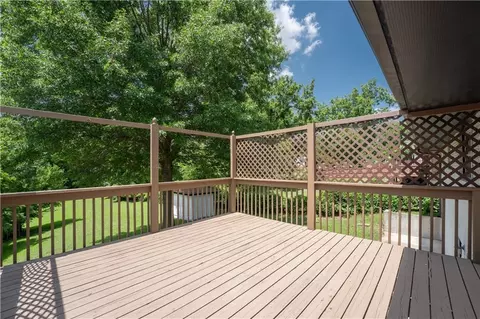 Exterior - 2806 N River Blvd, Independence, MO 64050 photo 2 of 5