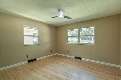 Bedroom - 2806 N River Blvd, Independence, MO 64050 photo 3 of 3