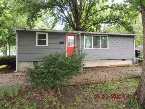 2423 S Claremont Ave, Independence, MO 64052
