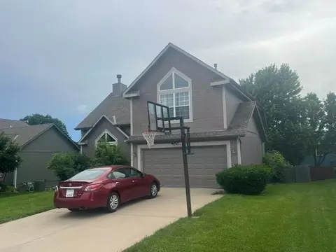 7218 N Lewis Ave, Kansas City, MO 64158