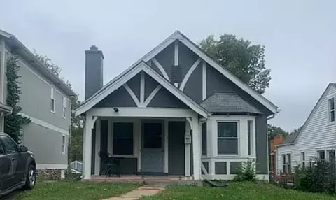 6638 Broadmoor St, Kansas City, MO 64131