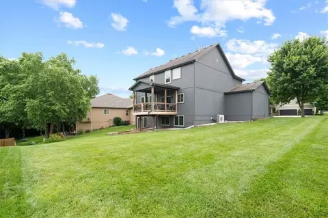 Exterior - 1304 Ashdown Cir, Raymore, MO 64083 photo 6 of 7