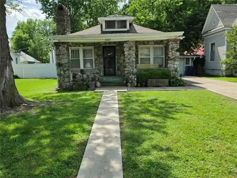 527 S Kansas Ave, Columbus, KS 66725