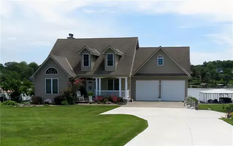 934 Lake Viking Ter, Altamont, MO 64620