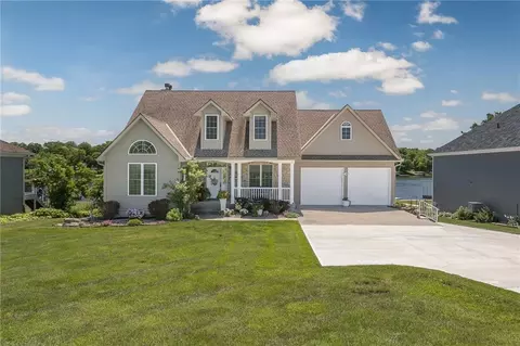 934 Lake Viking Ter, Altamont, MO 64620