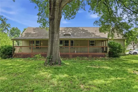 3209 N 155th St, Basehor, KS 66007