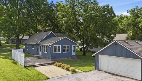 309 5th St, Greenwood, MO 64034