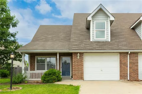 1421 Ash Ct, Eudora, KS 66025