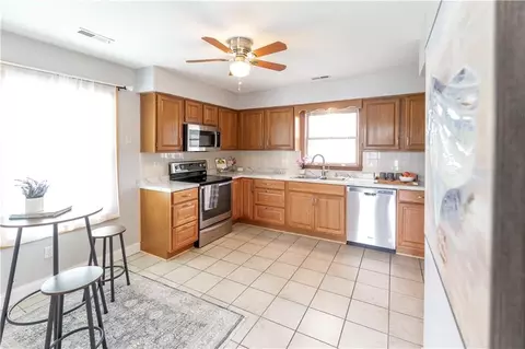 Kitchen - 1421 Ash Ct, Eudora, KS 66025 photo 1 of 4