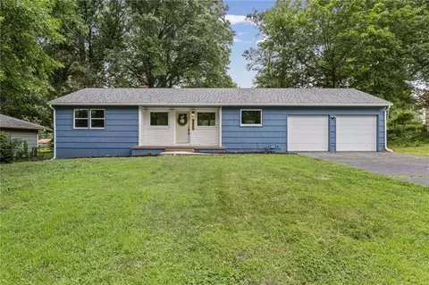 9905 E 71st Ter, Raytown, MO 64133