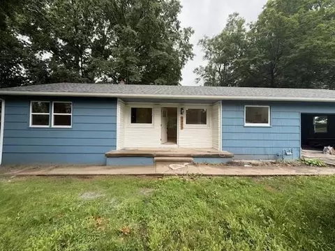 9905 E 71st Ter, Raytown, MO 64133