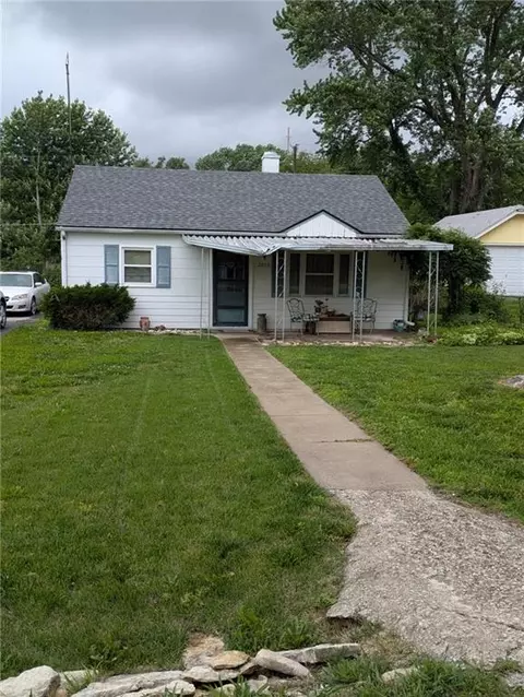 2202 S 37th St, Kansas City, KS 66106