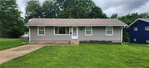 8138 Sterling Ave, Raytown, MO 64138