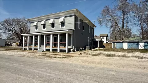 102 E 3rd St, Linwood, KS 66052