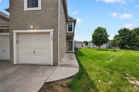 840 S Woodson Ct, Gardner, KS 66030