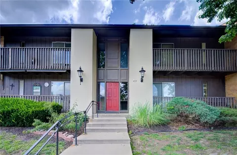 433 W 104th St #C, Kansas City, MO 64114