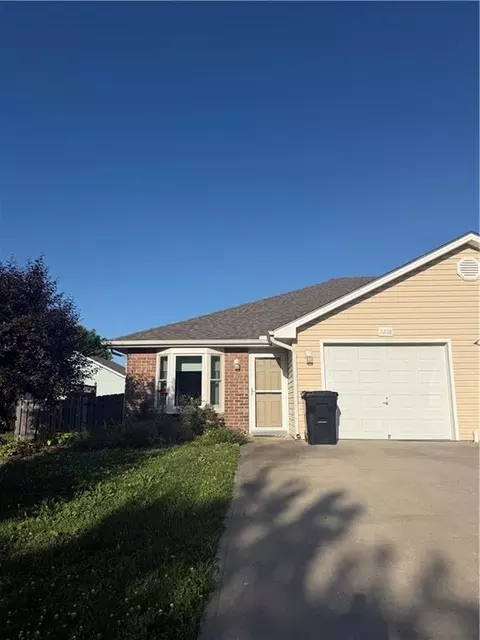 2228 Addie Dr, Pleasant Hill, MO 64080