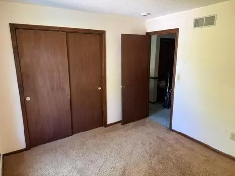 Bedroom - 811 Barron Rd, Raymore, MO 64083 photo 3 of 3
