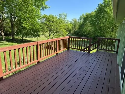 Exterior - 811 Barron Rd, Raymore, MO 64083 photo 3 of 3