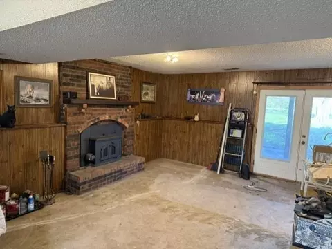 Living - 811 Barron Rd, Raymore, MO 64083 photo 1 of 1