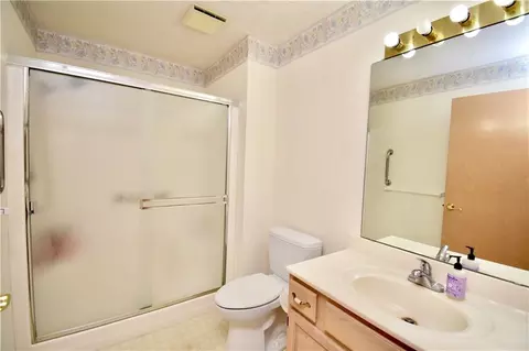 Bath - 17800 E Bolger Rd #101, Independence, MO 64055 photo 5 of 5