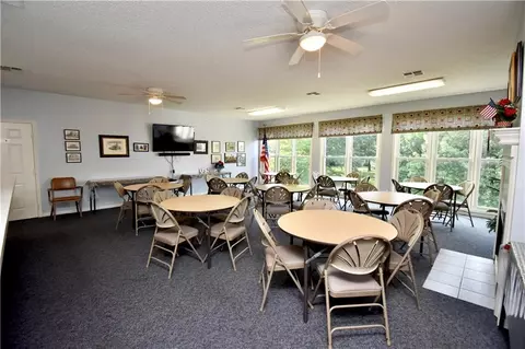 Dining - 17800 E Bolger Rd #101, Independence, MO 64055 photo 4 of 5
