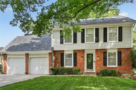 7249 Park St, Shawnee, KS 66216
