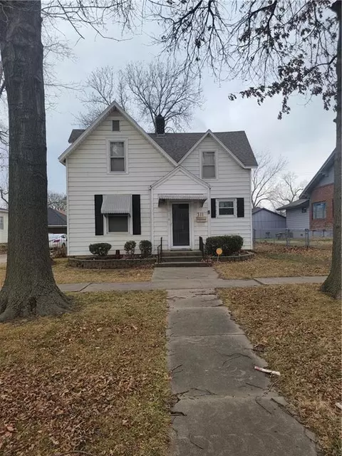 311 N 11th St, Independence, KS 67301