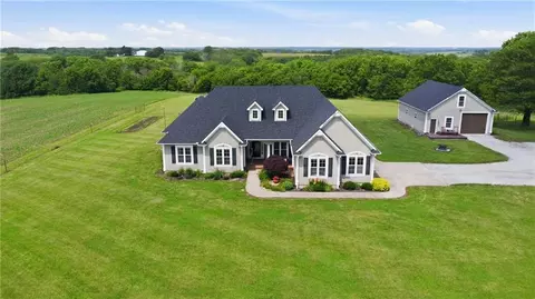 14251 Kk Hwy, Braymer, MO 64624