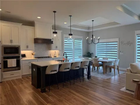 1510 Arbor Park Dr, Lees Summit, MO 64082