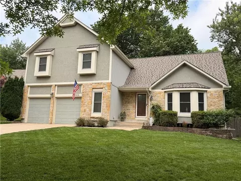 8400 Acuff Ln, Lenexa, KS 66215