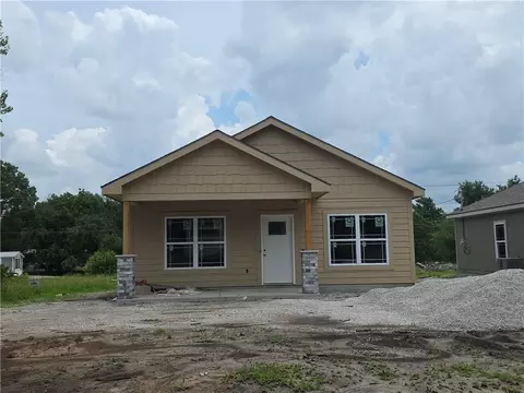 829 S Cherry St, Ottawa, KS 66067