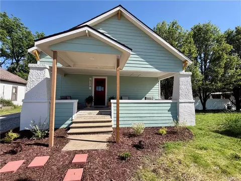 524 Parker Ave, Osawatomie, KS 66064