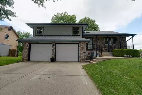 1211 N Davis Rd, Independence, MO 64056