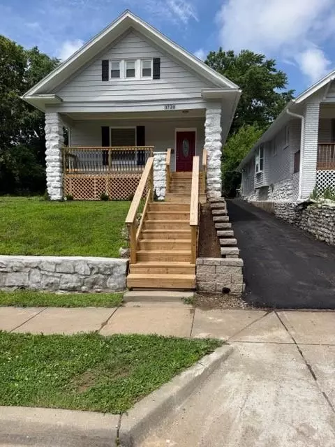 3720 Wayne Ave, Kansas City, MO 64109
