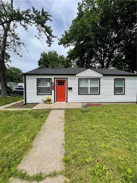 5034 Ottawa St, Kansas City, KS 66106