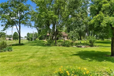 Exterior - 15096 E Quail Rd, Nevada, MO 64772 photo 8 of 11