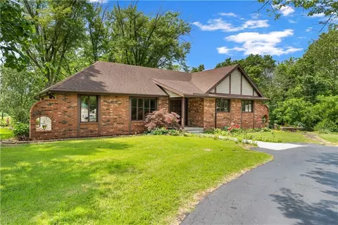 Exterior - 15096 E Quail Rd, Nevada, MO 64772 photo 4 of 11